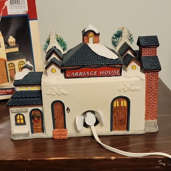 Lemax Cuddington Village Pickwick Carriage House 1999 # 288699 - Picture 3 of 10